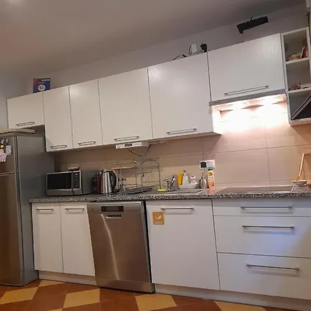 Emar Quarto em Acomodações Particulares *